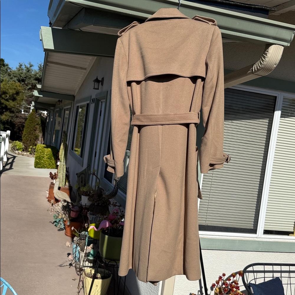 Chloe Classic Tan Trench Coat - Picture 6 of 7